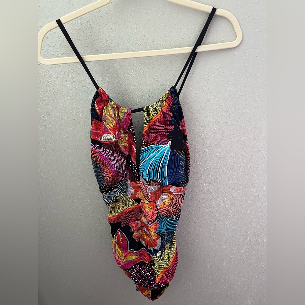 La Blanca Women's Sunlit Soirée High Neck Keyhole One Piece Swimsuit New Size 14 - Picture 3 of 10